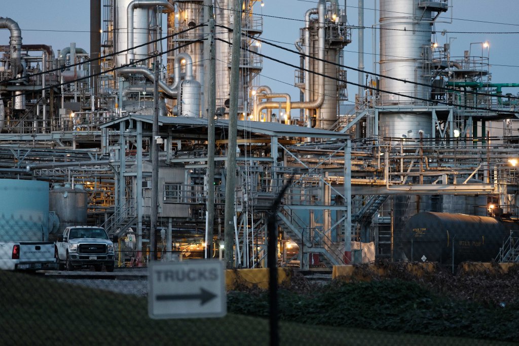 AdvanSix's plant in Hopewell. (Ned Oliver/Virginia Mercury)